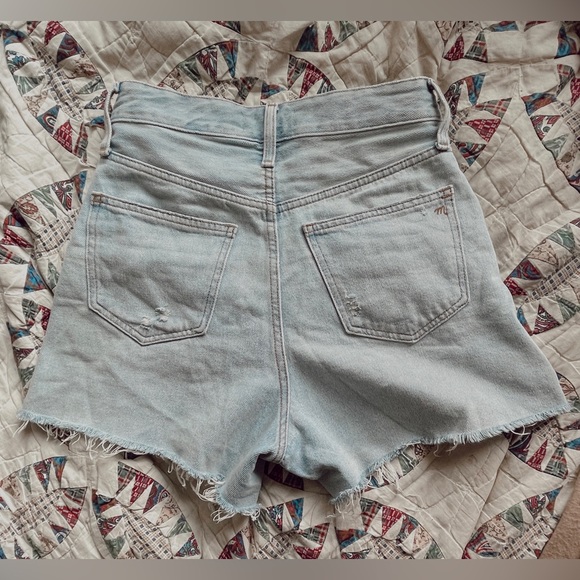 Madewell High-Waisted Curvy Mom Jeans - Picture 3 of 9